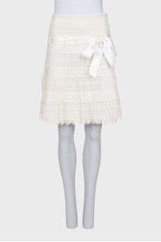 White skirt with lace