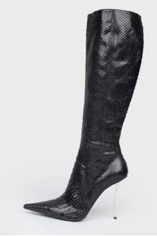 Pointed toe high boots