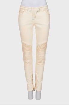 Low-rise jeans with zippers