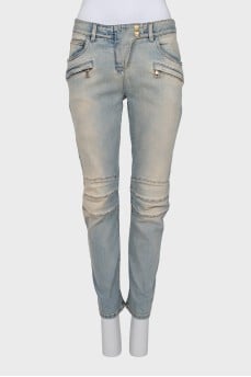 Jeans with patch pockets and zippers