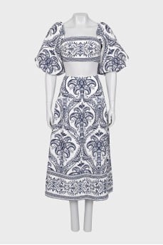 Linen suit with a printed skirt