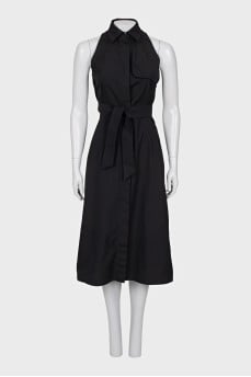 Black dress with a collar