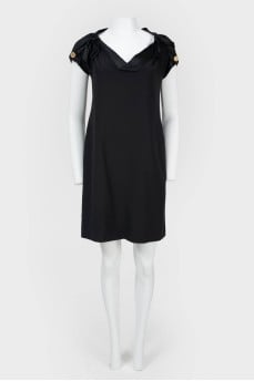 Short sleeve with a tag -sleeve