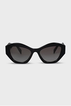 Gradient tinted sunglasses