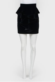 Mini-skirt with lush flood