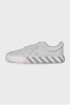 Men's lace-up sneakers with logo