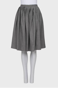 Full skirt made of wool and silk with a zipper