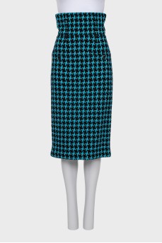 Black skirt with a contrasting print