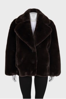 Short fur coat with buttons