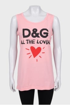 Pink T-shirt with tag