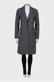 Fitted coat decorated with sequins