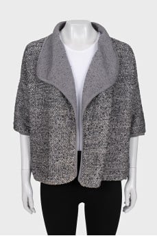 Loose cardigan without fastening
