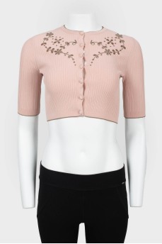 Shortened top with embroidery