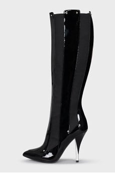 Patent leather boots with elastic bands