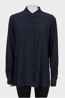 Dark blue shirt with patch pocket