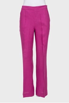 Loose-fitting linen trousers