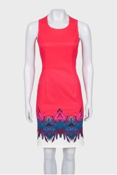 Pink sleeveless fitted dress