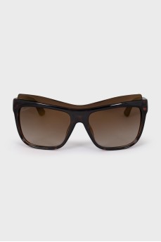 Grand sunglasses with tinting
