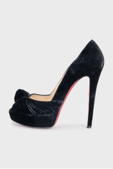 Velvet open-toe shoes