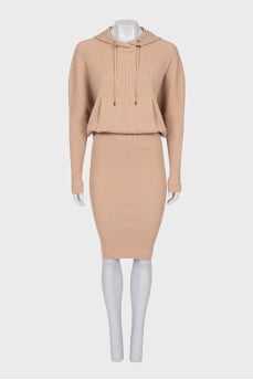 Beige ribbed dress