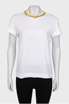 Straight T-shirt with a decorative collar
