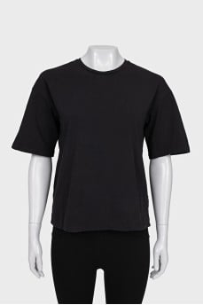 Black straight T-shirt