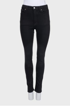 Black mid-rise skinny jeans