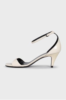Leather kitten heel sandals