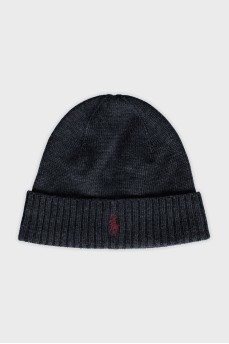 Wool hat with embroidery