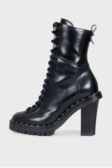 Rockstud leather ankle boots