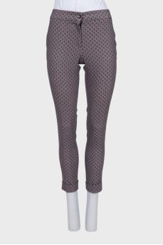 Fioletovіe trousers from wool in print