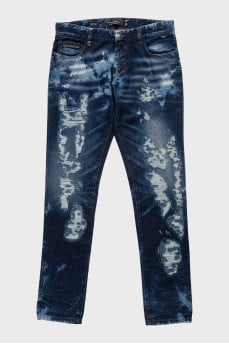 Men's jeans with a ripped effect and print.