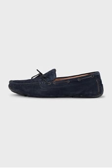 Men's suede moccasins decorated with lace