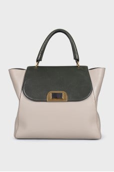 Leather tote bag with a chunky clasp