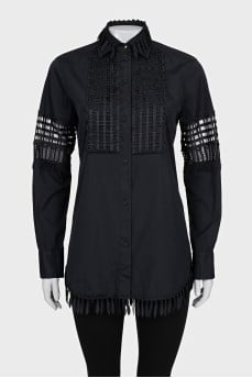 Straight-cut shirt with perforations