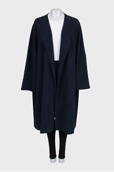 Oversized coat without fastening
