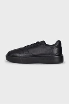 Men's black leather sneakers
