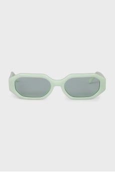 Green sunglasses with green tint