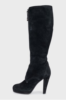 Black suede heeled boots