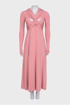 Fitted dress with a cutout back