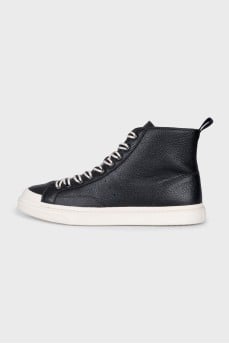 Men's black leather sneakers