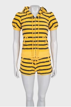 Striped hoodie and shorts suit