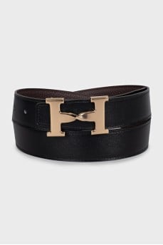 Reversible leather belt with gold buckle