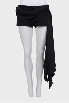 Black shorts with asymmetrical ties