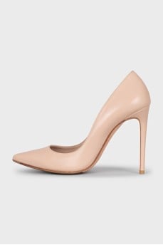 Pointed-toe high heels
