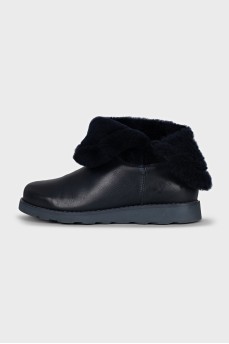 Black boots with fur uppers