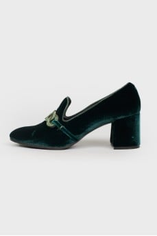 Velvet lofors in heel with rhinestones