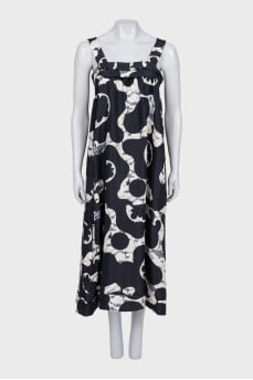 Silk dress with loose fit and straps
