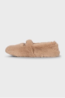Beige fur ballet flats