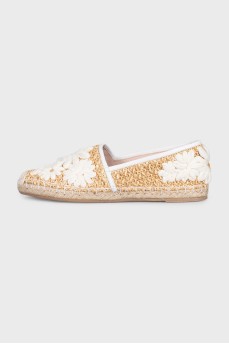 Woven espadrilles with embroidery